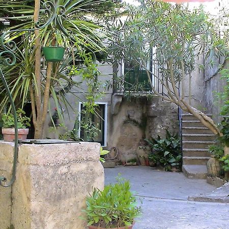 Cortile Via Sales 11 Apartment Erice Bagian luar foto