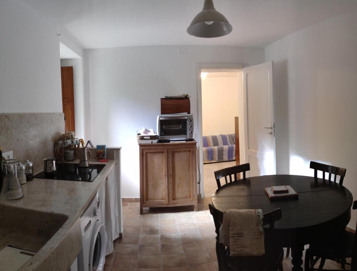 Cortile Via Sales 11 Apartment Erice Bagian luar foto